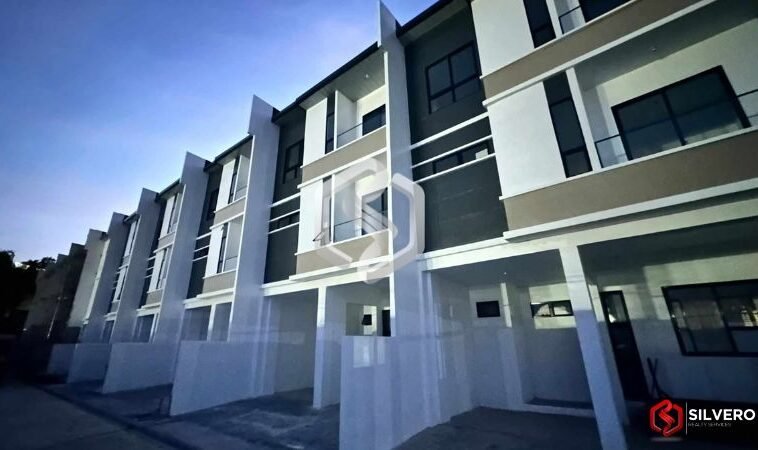 regular lot 3 storey townhouse seventy seven